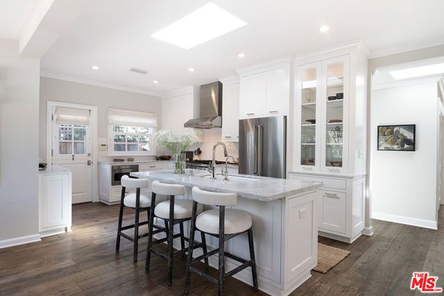 606 N Martel Avenue, Los Angeles, CA 90036