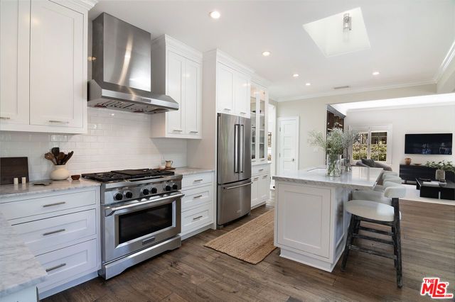 606 N Martel Avenue, Los Angeles, CA 90036