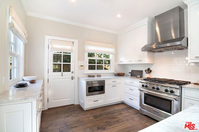 606 N Martel Avenue, Los Angeles, CA 90036