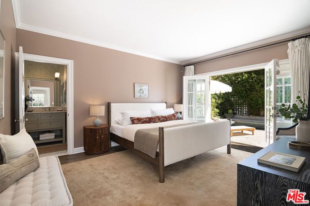 606 N Martel Avenue, Los Angeles, CA 90036