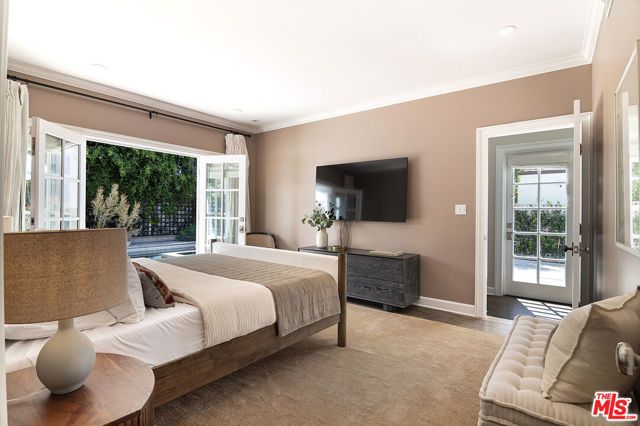 606 N Martel Avenue, Los Angeles, CA 90036