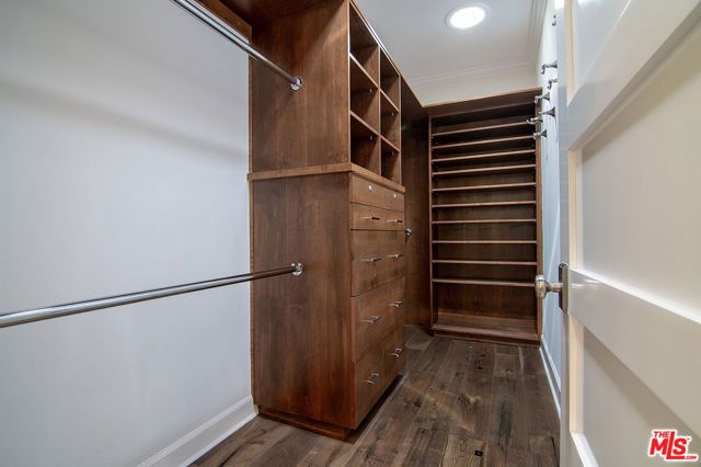 606 N Martel Avenue, Los Angeles, CA 90036