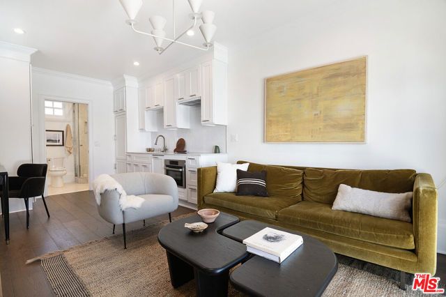 606 N Martel Avenue, Los Angeles, CA 90036