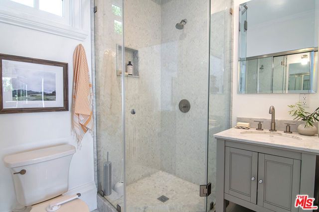 606 N Martel Avenue, Los Angeles, CA 90036