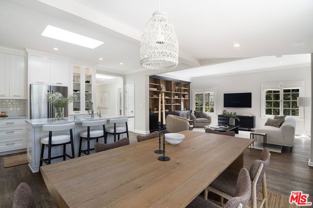 606 N Martel Avenue, Los Angeles, CA 90036