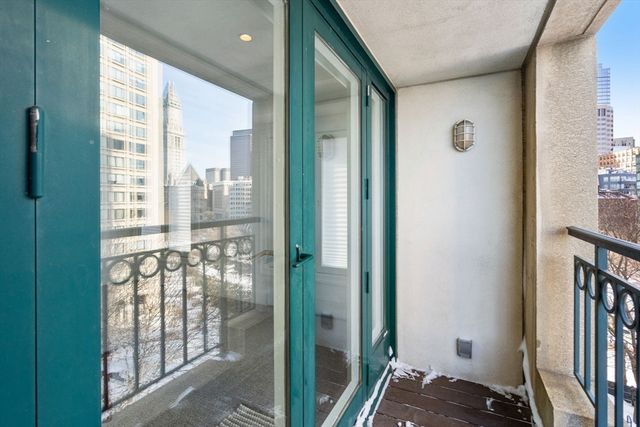20 Rowes Wharf 701, Boston, MA 02110