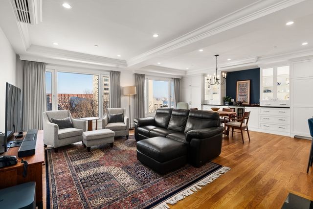 20 Rowes Wharf 701, Boston, MA 02110