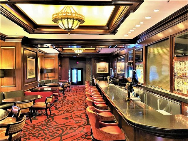 20 Rowes Wharf 701, Boston, MA 02110