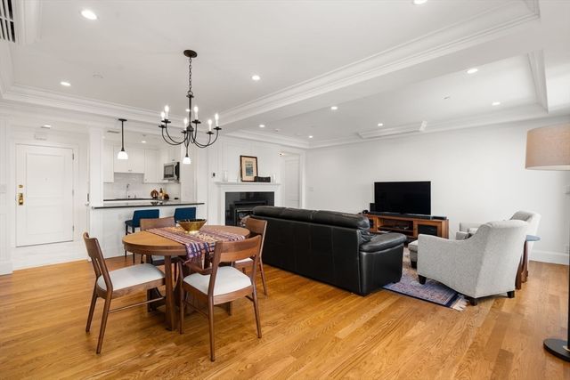 20 Rowes Wharf 701, Boston, MA 02110