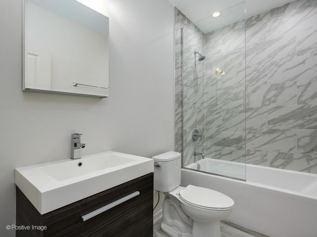 4111 N NARRAGANSETT Avenue 204, Chicago, IL 60634