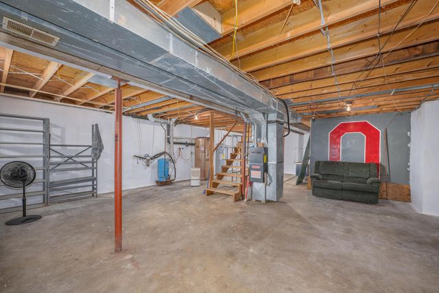 19579 New Gambier Road, Gambier, OH 43022