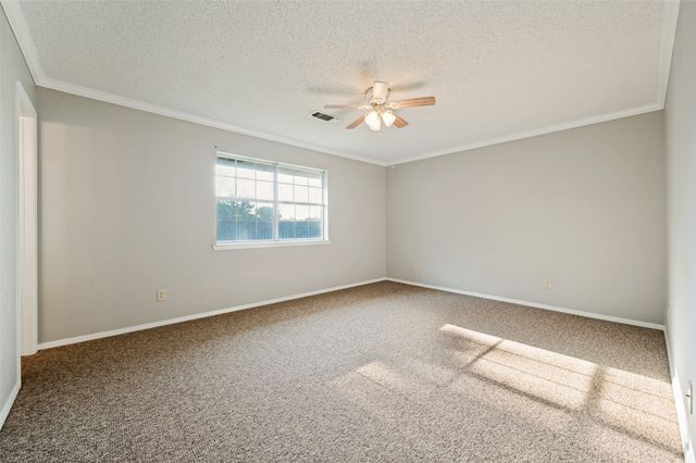 101 Sara Court, Collinsville, TX 76233