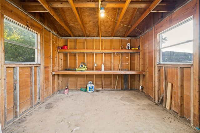 101 Sara Court, Collinsville, TX 76233
