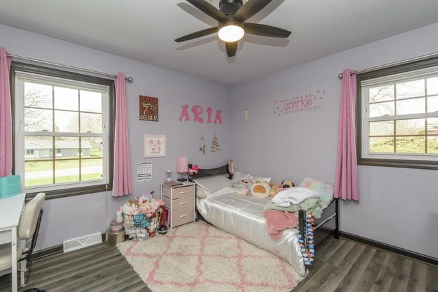 W284N6506 Hawthorne ROAD, Hartland, WI 53029