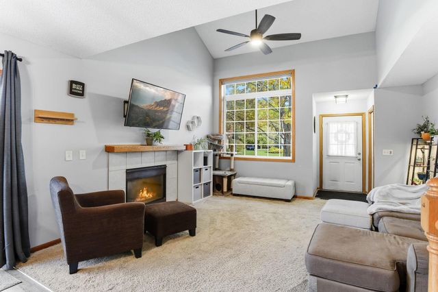 20571 Erin Court 66, Farmington, MN 55024