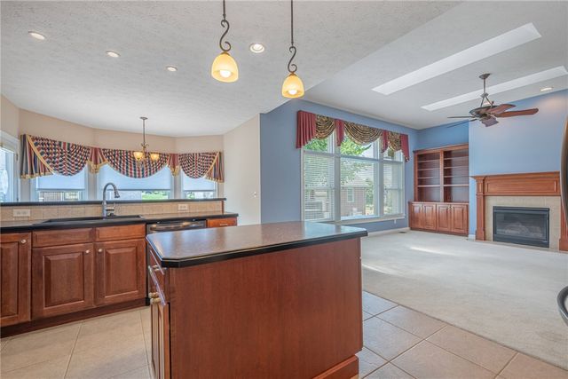90 S Pond Court, Springboro, OH 45066