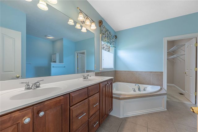 90 S Pond Court, Springboro, OH 45066