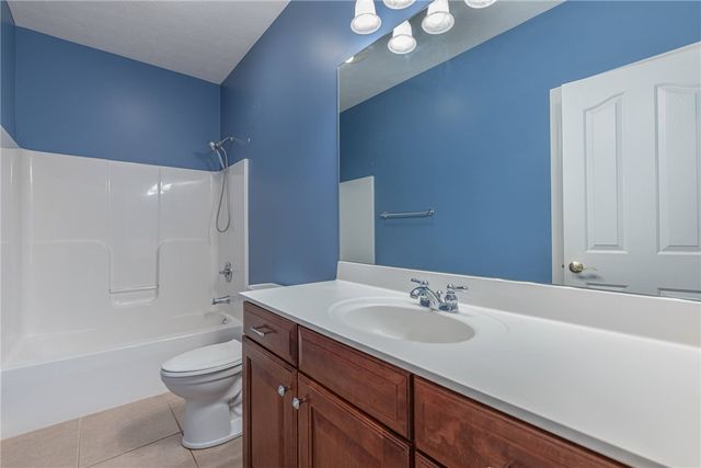 90 S Pond Court, Springboro, OH 45066