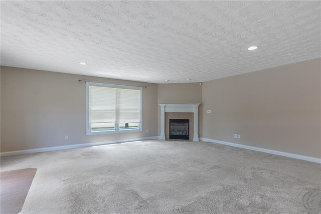 90 S Pond Court, Springboro, OH 45066