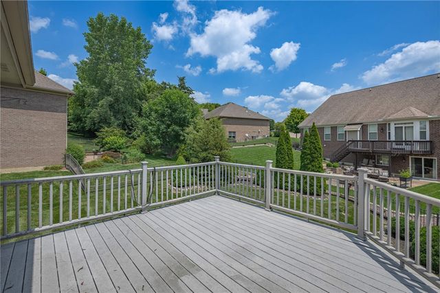 90 S Pond Court, Springboro, OH 45066