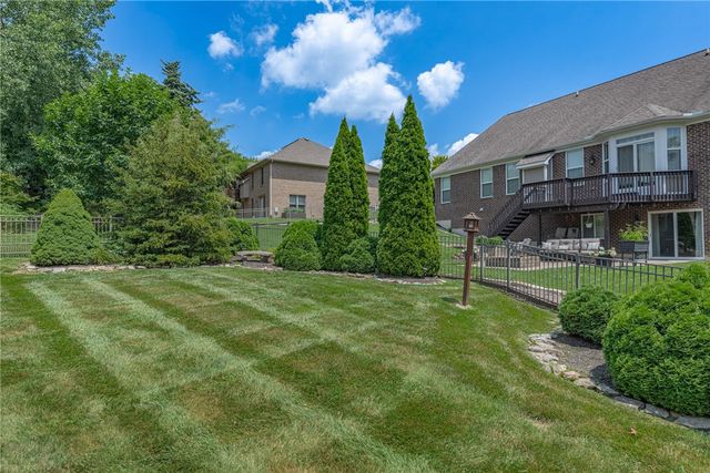90 S Pond Court, Springboro, OH 45066