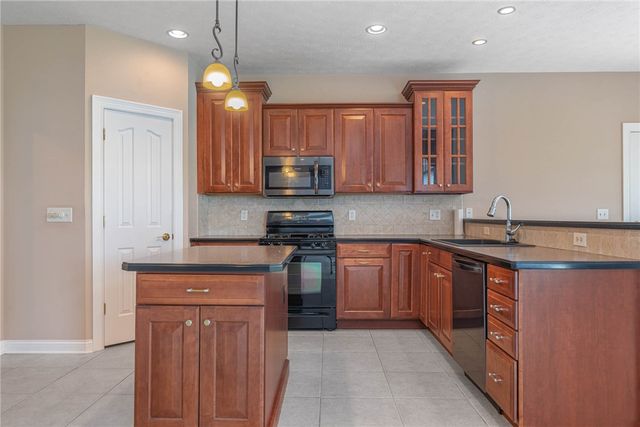 90 S Pond Court, Springboro, OH 45066