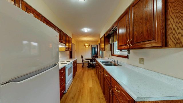 521 W Ryder STREET, Jefferson, WI 53549