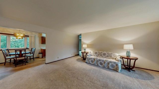 521 W Ryder STREET, Jefferson, WI 53549