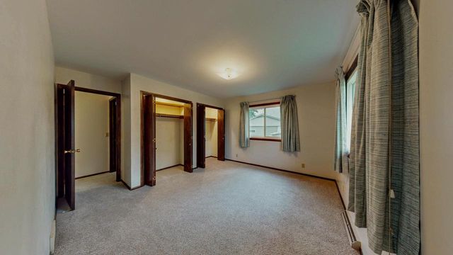 521 W Ryder STREET, Jefferson, WI 53549