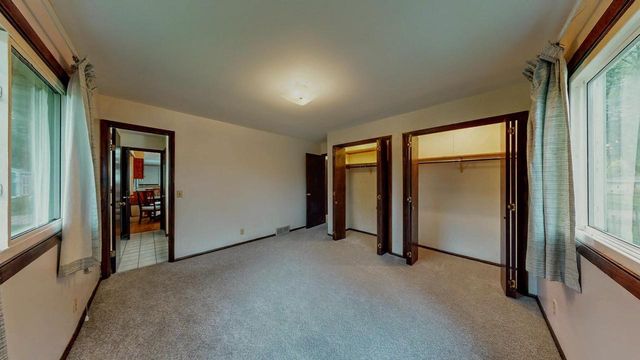 521 W Ryder STREET, Jefferson, WI 53549