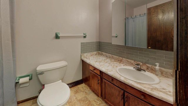 521 W Ryder STREET, Jefferson, WI 53549
