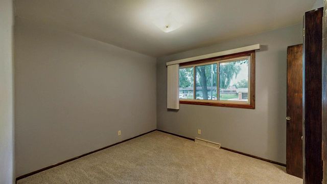521 W Ryder STREET, Jefferson, WI 53549