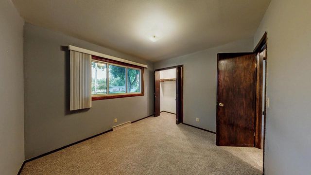 521 W Ryder STREET, Jefferson, WI 53549
