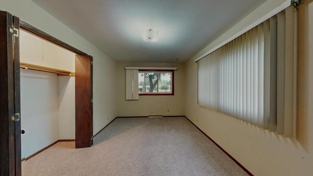 521 W Ryder STREET, Jefferson, WI 53549