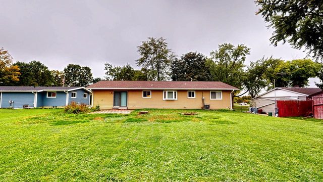 521 W Ryder STREET, Jefferson, WI 53549