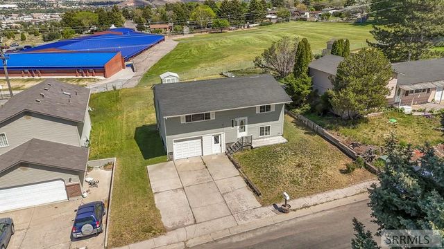 1066 Rocky Point Road, Pocatello, ID 83204