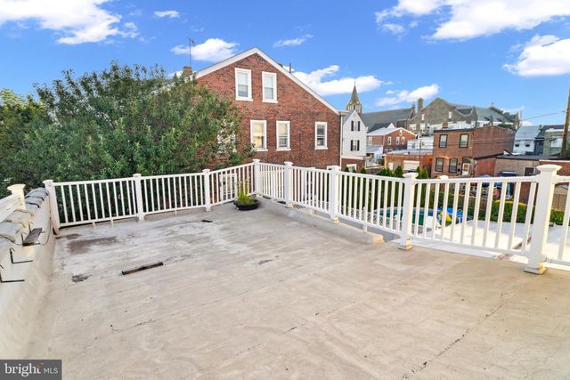 2724 ASH ST, Philadelphia, PA 19137
