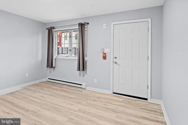 2724 ASH ST, Philadelphia, PA 19137