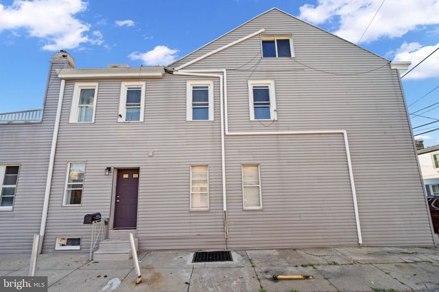2724 ASH ST, Philadelphia, PA 19137