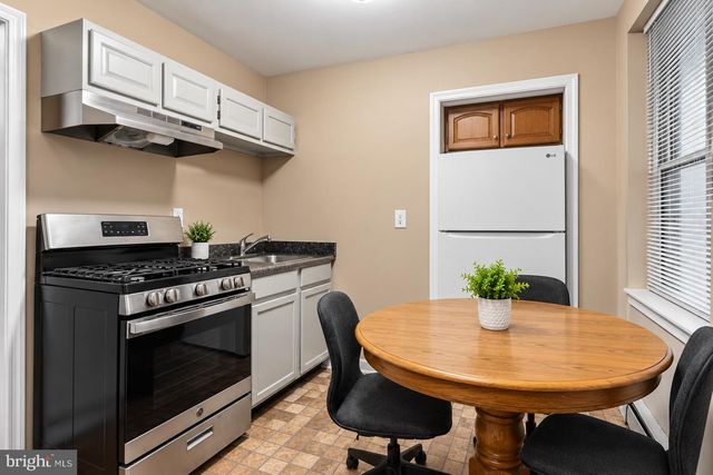 2724 ASH ST, Philadelphia, PA 19137