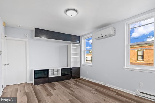 2724 ASH ST, Philadelphia, PA 19137