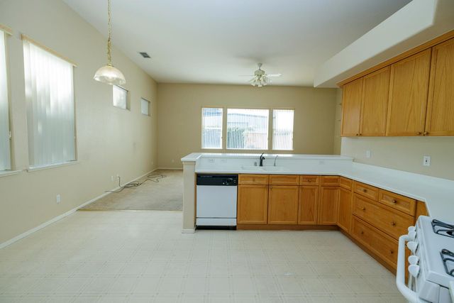 3144 La Costa Ln, Modesto, CA 95355