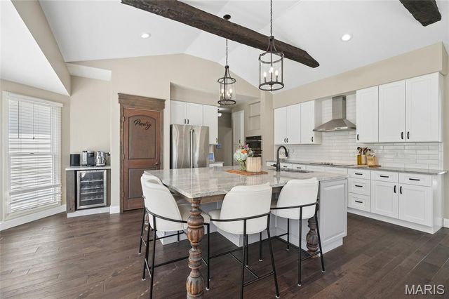 17008 Kimwood Court, Chesterfield, MO 63005