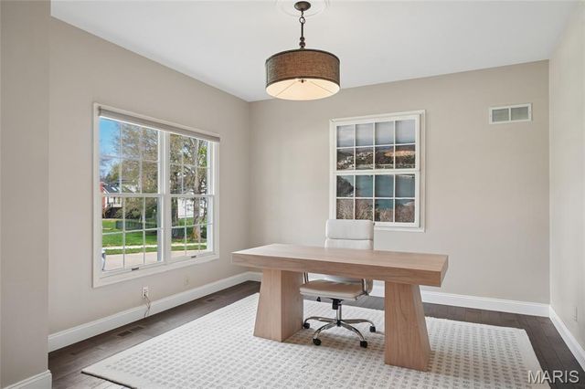 17008 Kimwood Court, Chesterfield, MO 63005