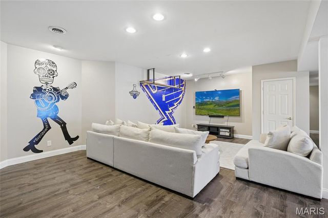 17008 Kimwood Court, Chesterfield, MO 63005