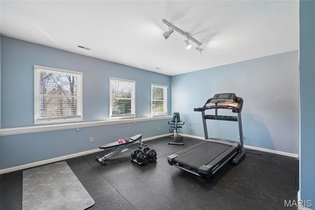 17008 Kimwood Court, Chesterfield, MO 63005