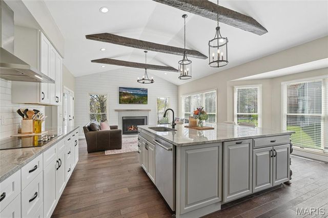 17008 Kimwood Court, Chesterfield, MO 63005