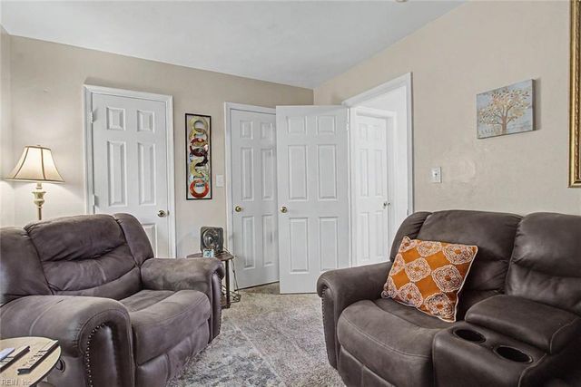 423 Eureka LOOP, Newport News, VA 23601