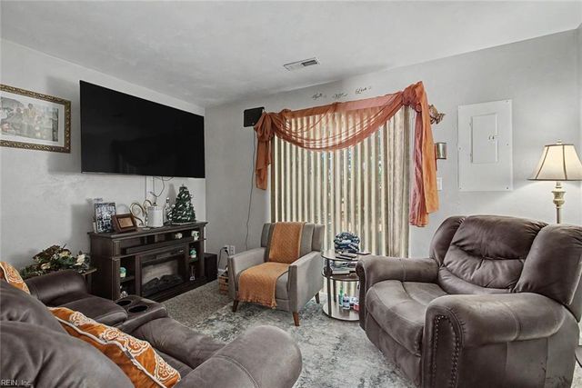 423 Eureka LOOP, Newport News, VA 23601