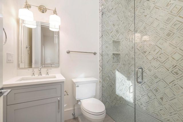 261 Royal Poinciana Way, Palm Beach, FL 33480